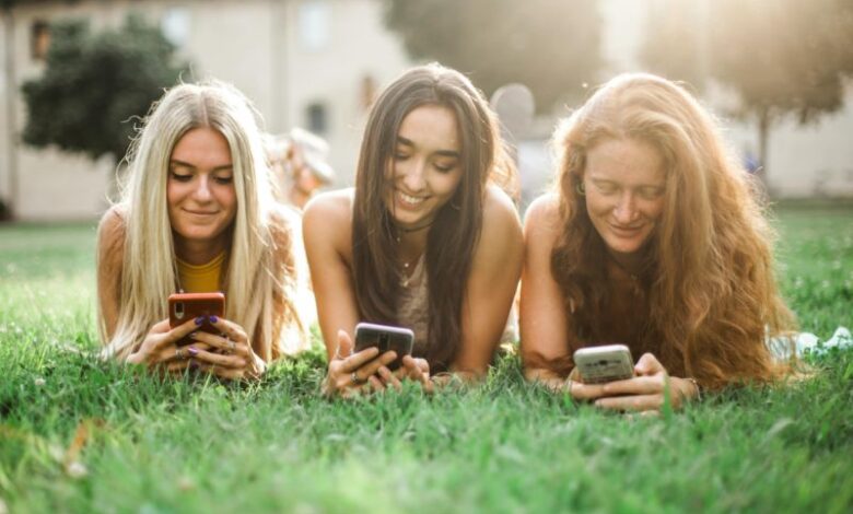 اجمل اسامي قروبات بنات بالانجليزي 2024