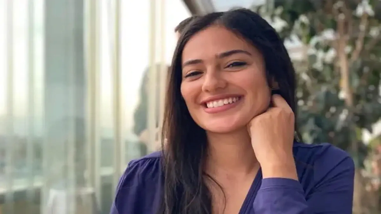 عروس ساحرة وحفل خاص